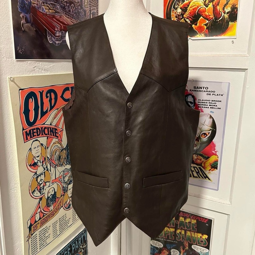Vintage Men’s Brown Western Leather Vest With Buttons.